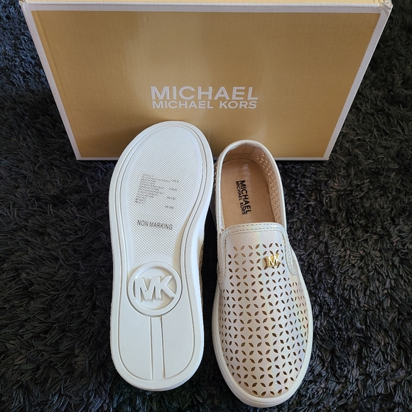 NEW MK Jem Olivia Slip-on (Youth) - Picture 5 of 9